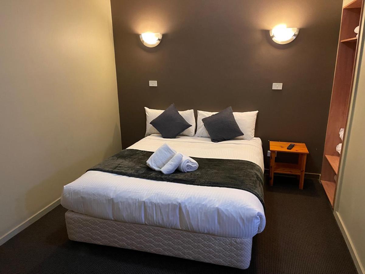The Astor Hotel Motel Goulburn Εξωτερικό φωτογραφία